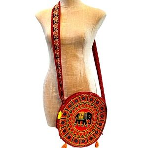 EARTHBOUND ORANGE CIRCLE ELEPHANT PURSE WITH TASSELS-LIKE NEW